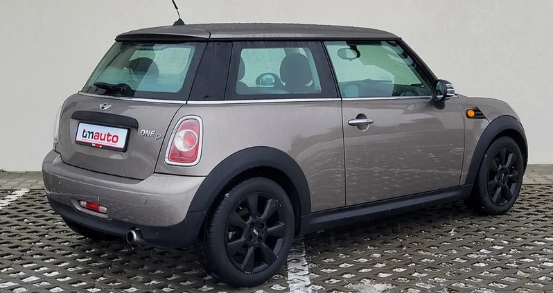 MINI Cooper cena 28900 przebieg: 129000, rok produkcji 2011 z Rakoniewice małe 436